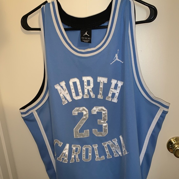 Michael Jordan stitched Jersey - Picture 1 of 3